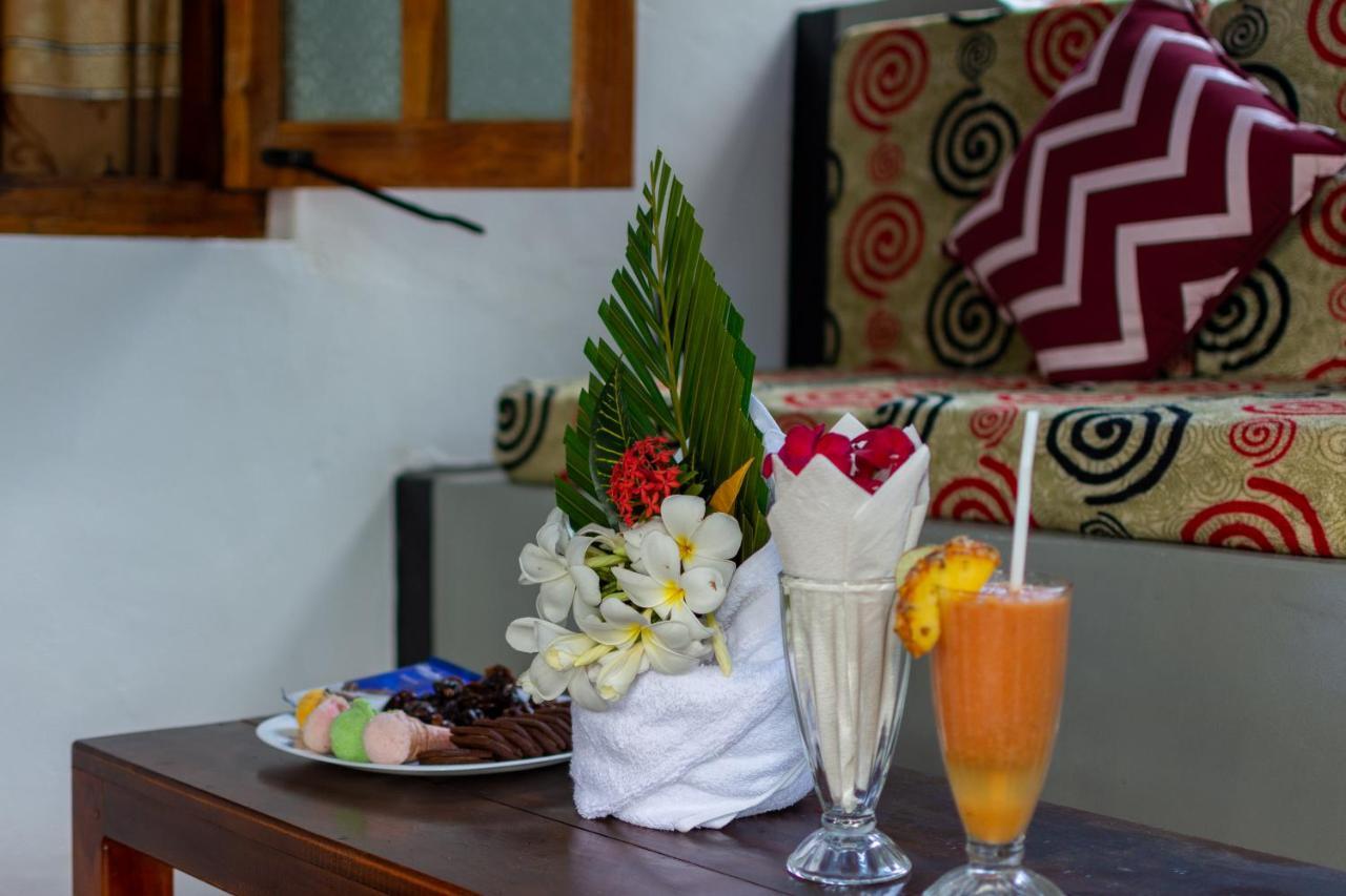 Comfort Beach Hotel Аругам Бей Екстериор снимка