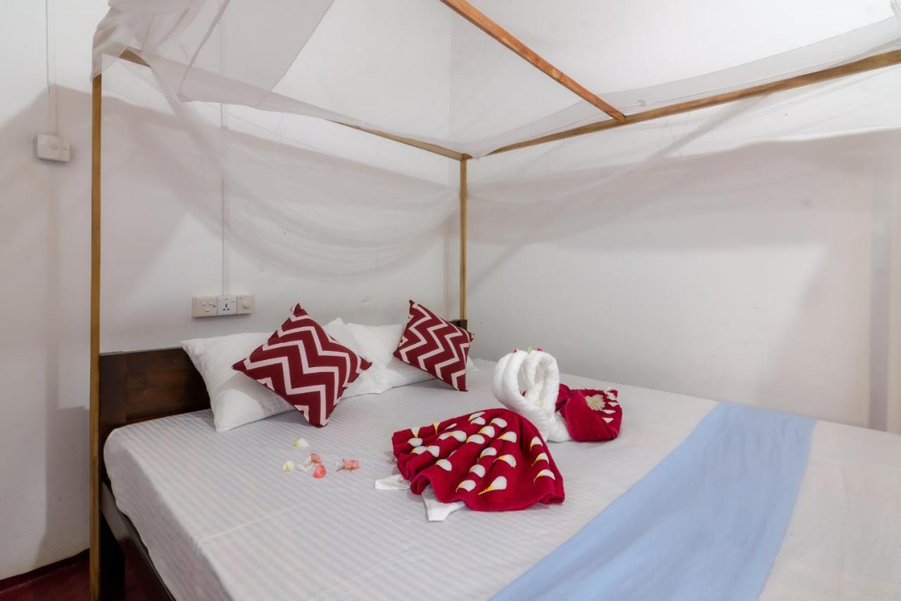 Comfort Beach Hotel Аругам Бей Екстериор снимка