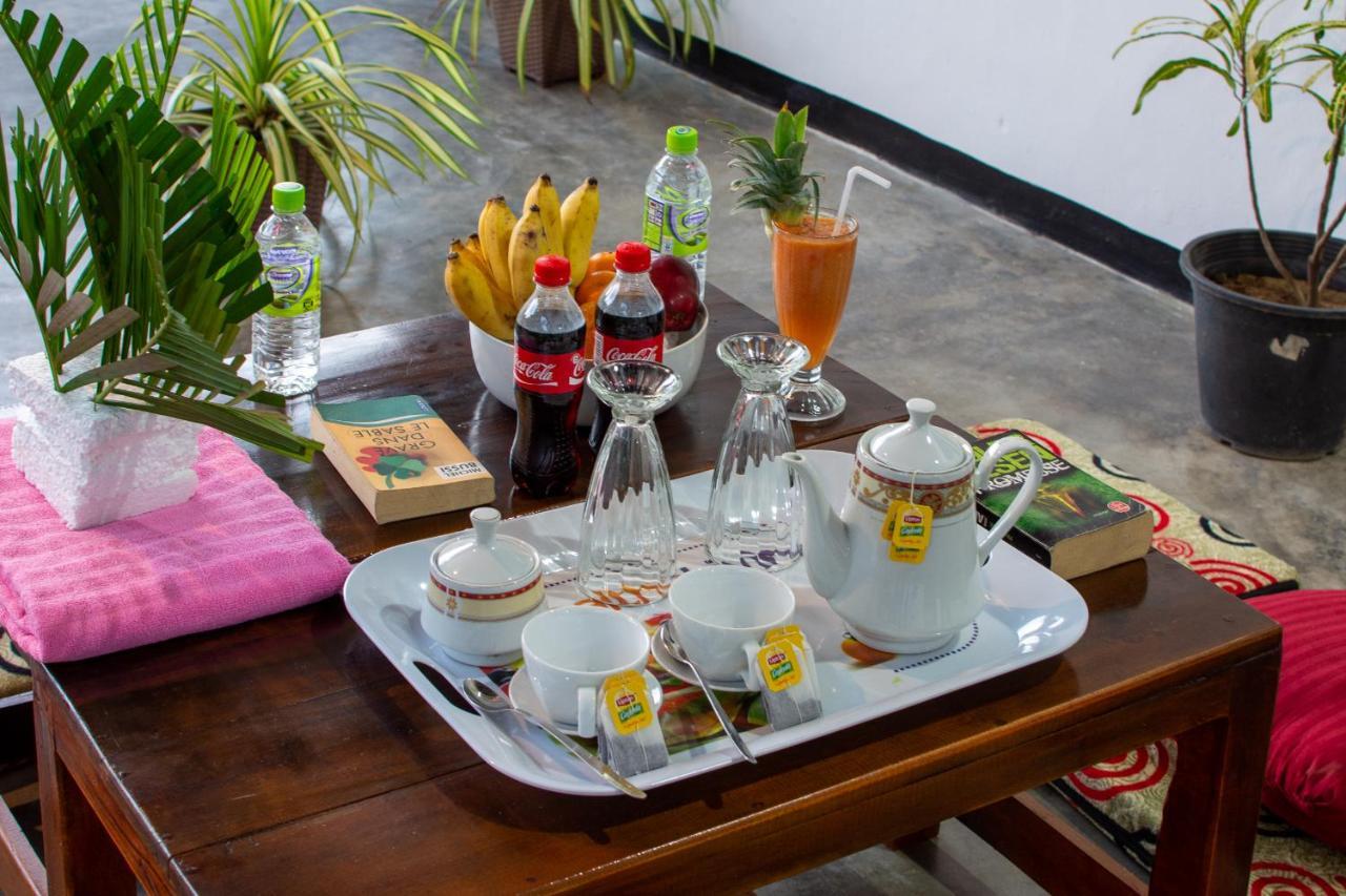 Comfort Beach Hotel Аругам Бей Екстериор снимка