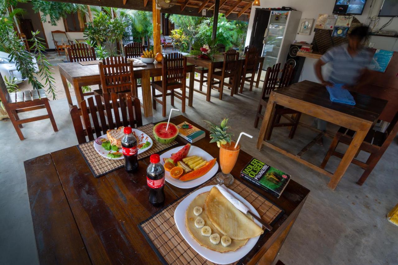 Comfort Beach Hotel Аругам Бей Екстериор снимка