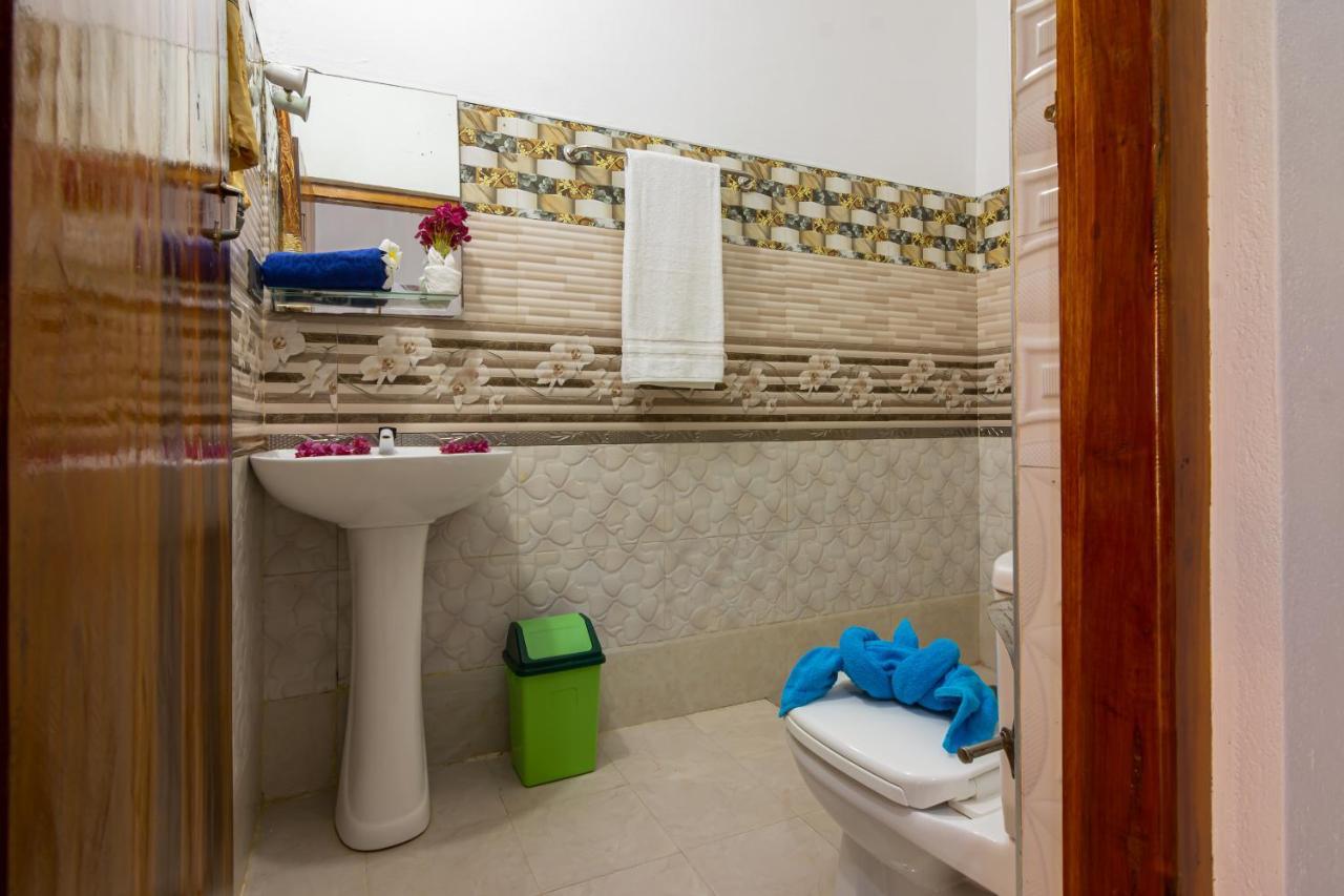 Comfort Beach Hotel Аругам Бей Екстериор снимка