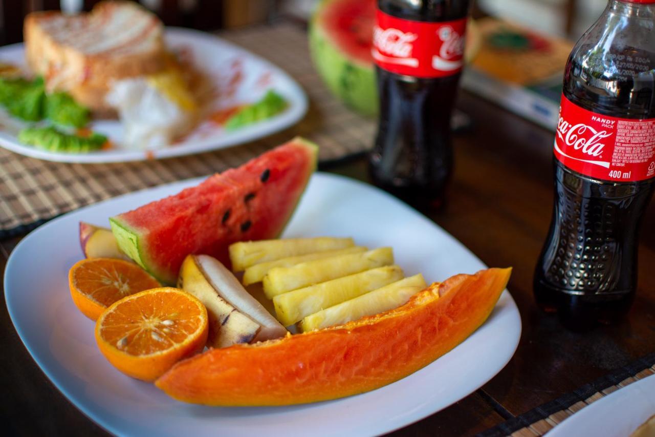 Comfort Beach Hotel Аругам Бей Екстериор снимка