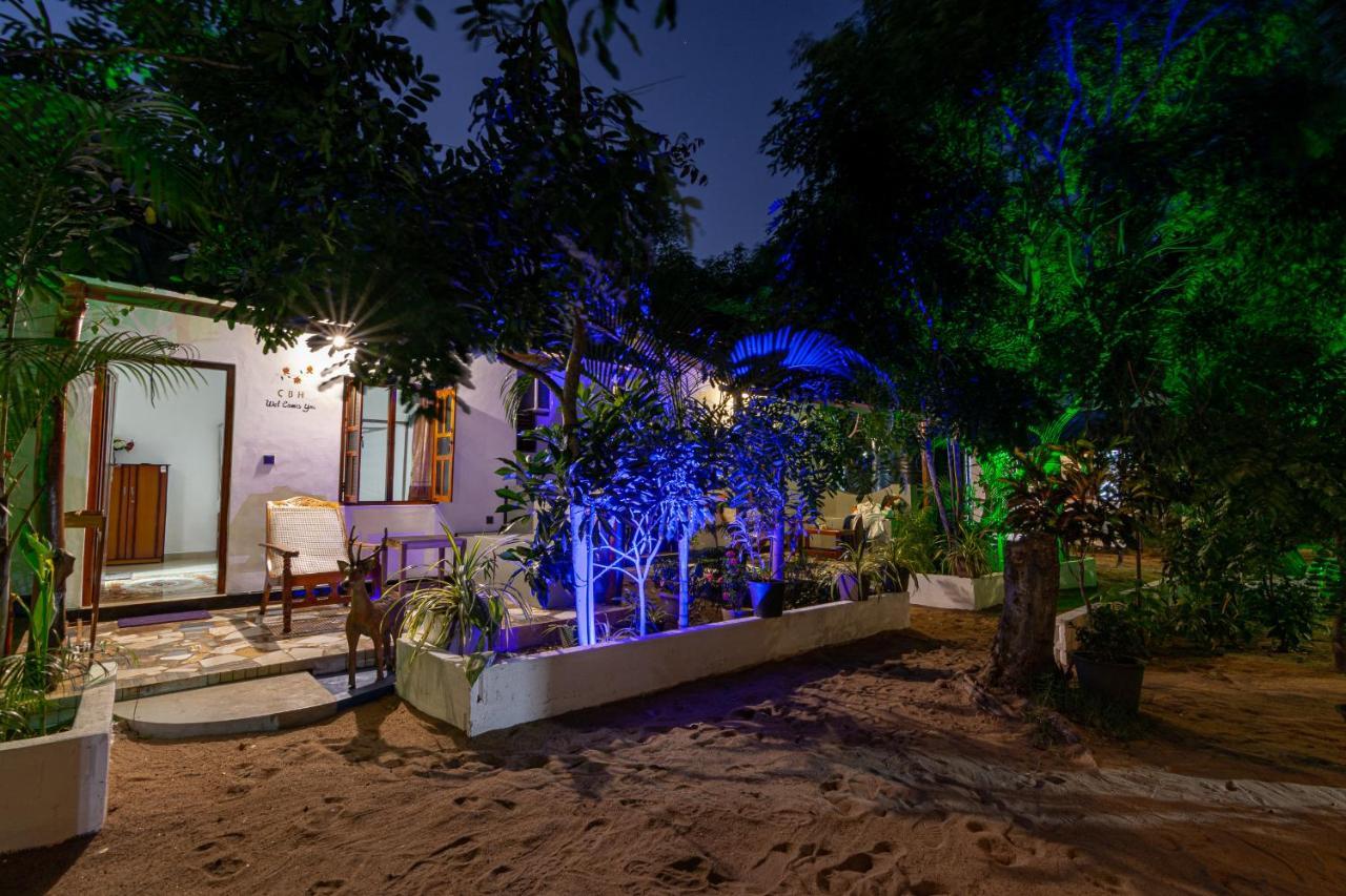 Comfort Beach Hotel Аругам Бей Екстериор снимка